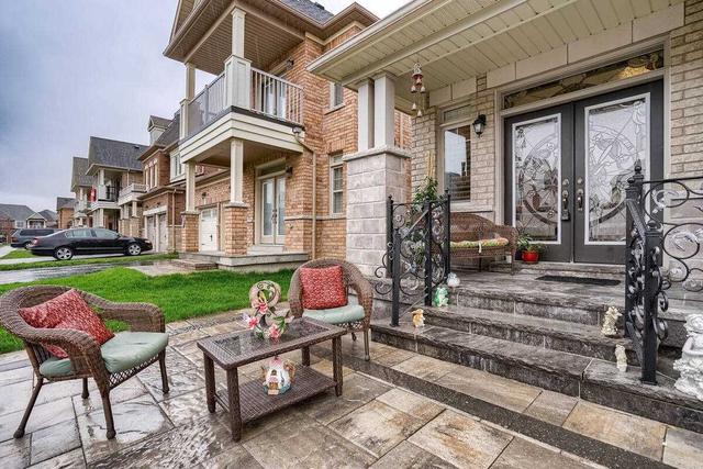 27 Brucefield Crt, House detached with 5 bedrooms, 6 bathrooms and 6 parking in Whitchurch Stouffville ON | Image 12