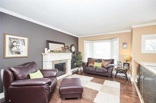 3197 Matthews Dr, House detached with 3 bedrooms, 3 bathrooms and 6 parking in Niagara Falls ON | Image 6