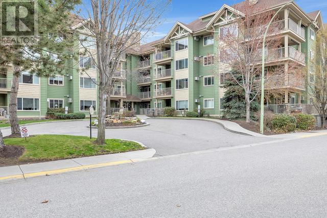 109 - 686 Lequime Road, Condo with 2 bedrooms, 2 bathrooms and null parking in Kelowna BC | Image 1