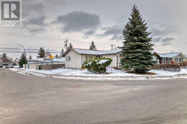 504 Penworth Drive Se, House detached with 7 bedrooms, 3 bathrooms and 3 parking in Calgary AB | Image 40