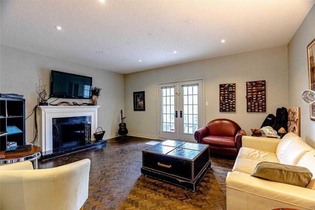 44 Lunau Lane, House detached with 5 bedrooms, 5 bathrooms and 6 parking in Markham ON | Image 5