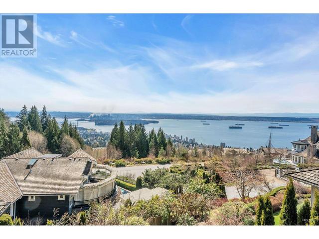 2336 Kadlec Court, House detached with 7 bedrooms, 7 bathrooms and 4 parking in West Vancouver BC | Image 27