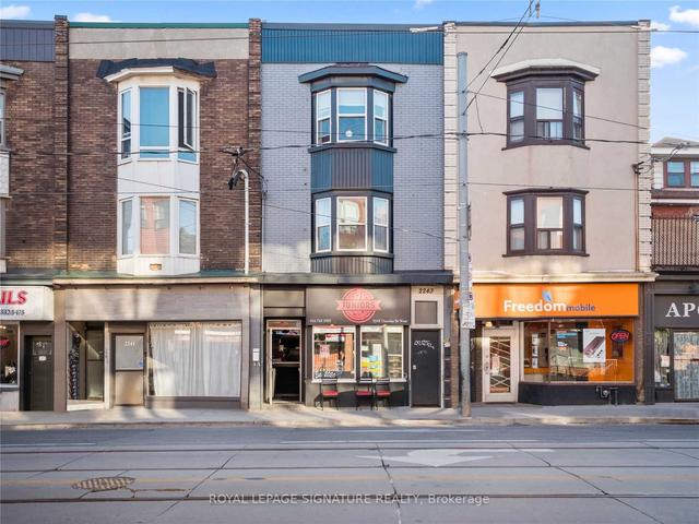2243 Dundas St W, House attached with 4 bedrooms, 4 bathrooms and 2 parking in Toronto ON | Image 16