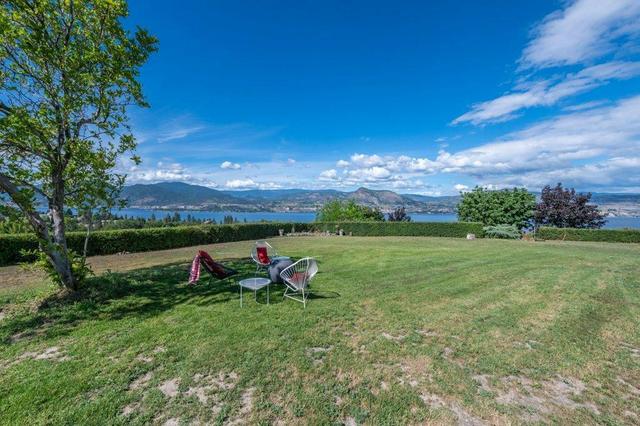 925 Salting Road, Home with 3 bedrooms, 2 bathrooms and null parking in Okanagan Similkameen E BC | Image 6