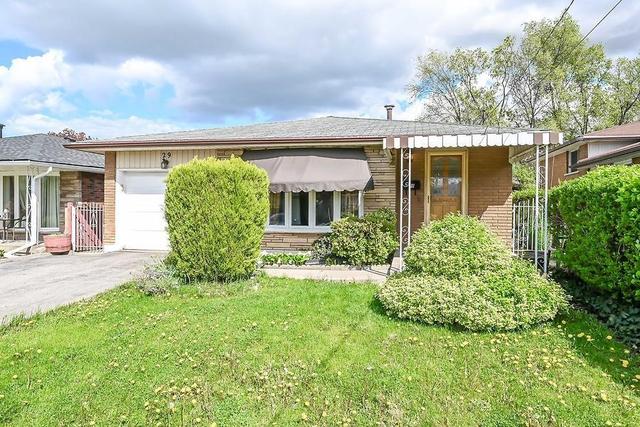 29 Northgate Drive, House detached with 3 bedrooms, 2 bathrooms and 4 parking in Hamilton ON | Image 3
