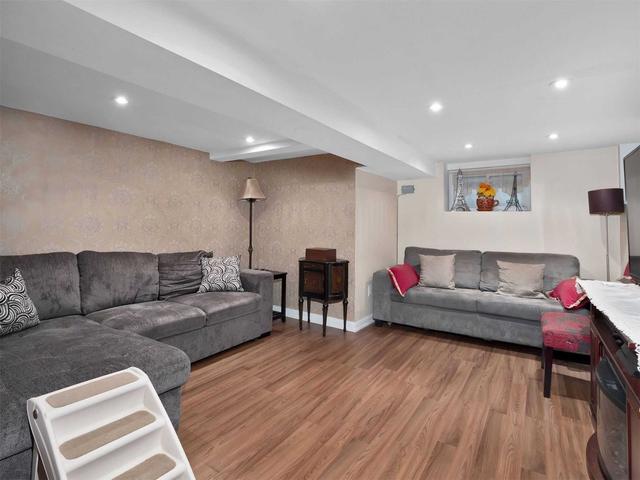 58 Ashbury Ave, House semidetached with 4 bedrooms, 3 bathrooms and 1 parking in Toronto ON | Image 20