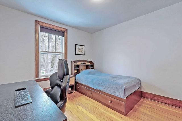 495 Martha St, House detached with 3 bedrooms, 2 bathrooms and 5 parking in Burlington ON | Image 10