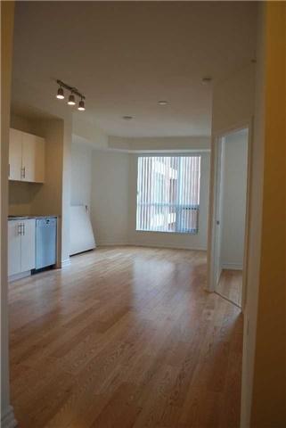 425 - 23 Glebe Rd W, Condo with 2 bedrooms, 2 bathrooms and null parking in Toronto ON | Image 3