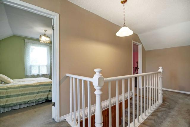 16 Burlington St, House detached with 3 bedrooms, 1 bathrooms and 4 parking in Mississauga ON | Image 3