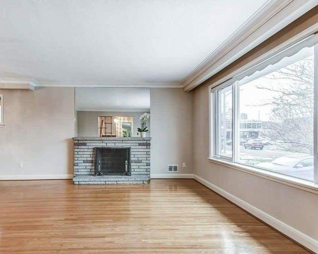 5 Saybrook Ave, House detached with 3 bedrooms, 3 bathrooms and 4 parking in Toronto ON | Image 39