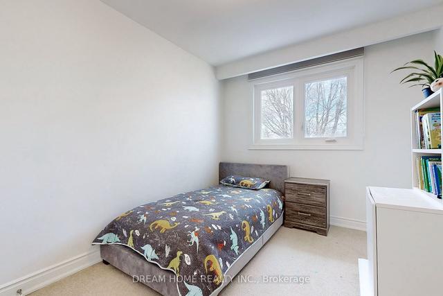2 Topaz Gate, House semidetached with 3 bedrooms, 3 bathrooms and 3 parking in Toronto ON | Image 17
