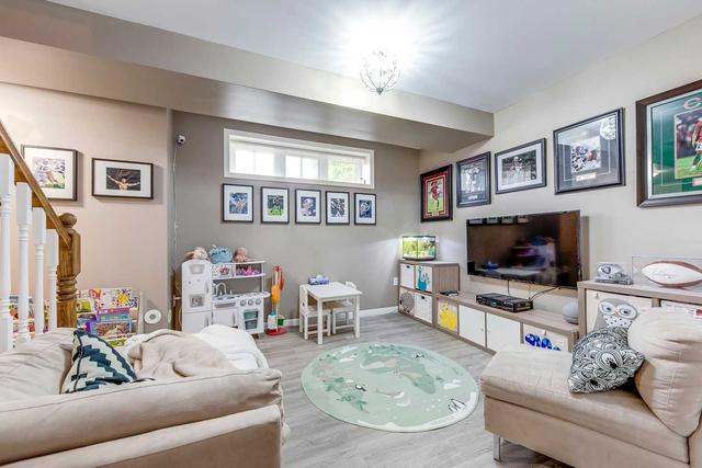 unit 4 - 734 Neighbourhood Circ, Townhouse with 3 bedrooms, 2 bathrooms and 2 parking in Mississauga ON | Image 22