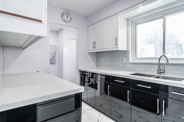 74 - 1235 Radom St, Townhouse with 3 bedrooms, 2 bathrooms and 1 parking in Pickering ON | Image 3