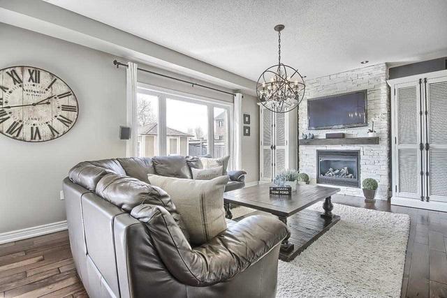 9 Donald Stewart Cres, House detached with 4 bedrooms, 4 bathrooms and 6 parking in East Gwillimbury ON | Image 4