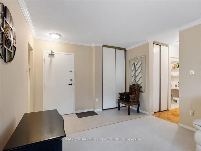 302 - 1968 Main St W, Condo with 2 bedrooms, 2 bathrooms and 1 parking in Hamilton ON | Image 2