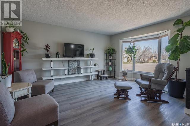 631 Wilkinson Place, House detached with 3 bedrooms, 2 bathrooms and null parking in Saskatoon SK | Image 2