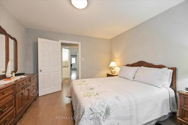 64 Juliet Cres, House detached with 2 bedrooms, 2 bathrooms and 8 parking in Toronto ON | Image 11