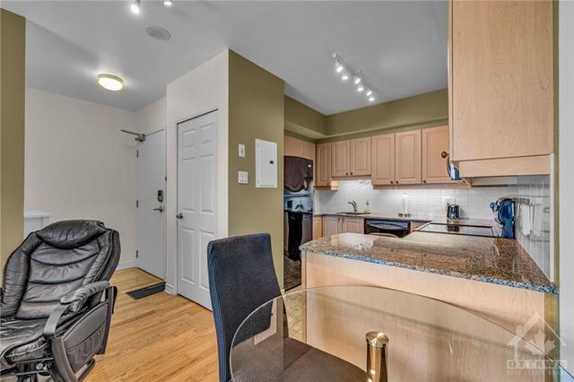 2305 - 445 Laurier Avenue W, Condo with 1 bedrooms, 1 bathrooms and 1 parking in Ottawa ON | Image 6