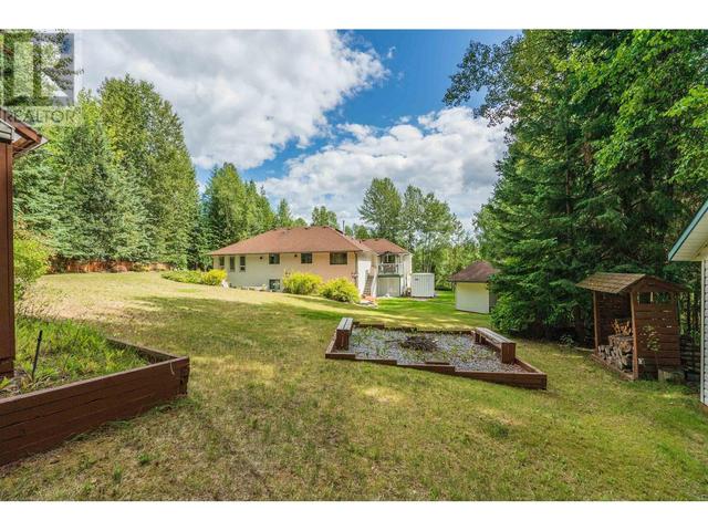 9094 North Nechako Road, House detached with 6 bedrooms, 3 bathrooms and null parking in Prince George BC | Image 36