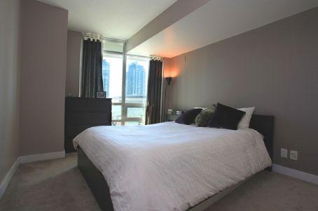 2201 - 397 Front St W, Condo with 1 bedrooms, 1 bathrooms and 1 parking in Toronto ON | Image 4