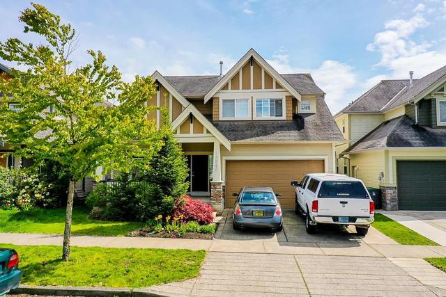 18880 70a Avenue, House detached with 5 bedrooms, 4 bathrooms and 4 parking in Surrey BC | Image 2
