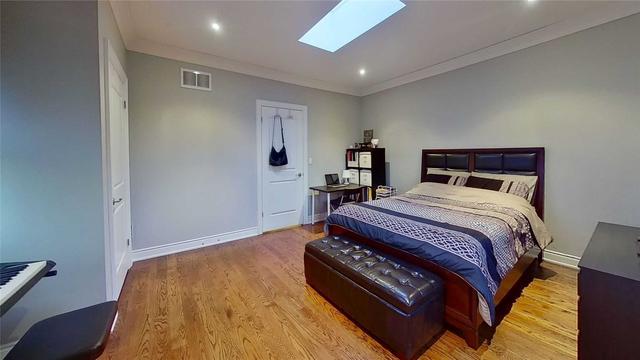 3706 Bathurst St, House attached with 4 bedrooms, 3 bathrooms and 1 parking in Toronto ON | Image 16