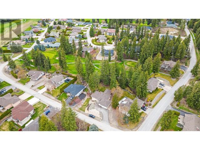2599 Golf View Crescent, House detached with 4 bedrooms, 2 bathrooms and 3 parking in Columbia Shuswap C BC | Image 58