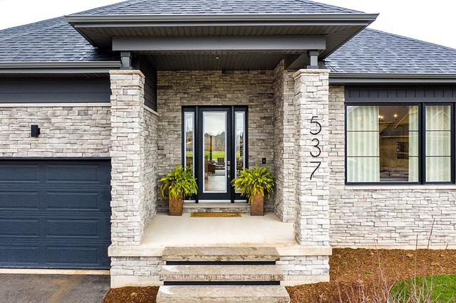 537 Algonquin Tr, House detached with 2 bedrooms, 3 bathrooms and 6 parking in Georgian Bluffs ON | Image 12