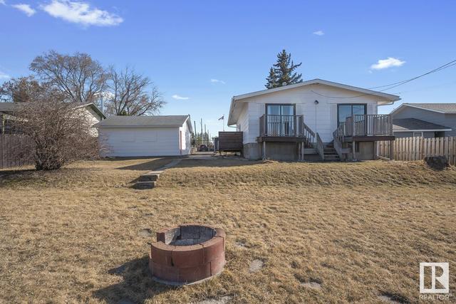 4814 51 Av, House detached with 4 bedrooms, 2 bathrooms and null parking in Cold Lake AB | Image 29