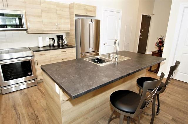 110 - 3290 New Street, Condo with 2 bedrooms, 2 bathrooms and 30 parking in Burlington ON | Image 14
