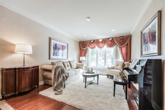 18 Quantz Crt, House detached with 4 bedrooms, 5 bathrooms and 10 parking in Markham ON | Image 37