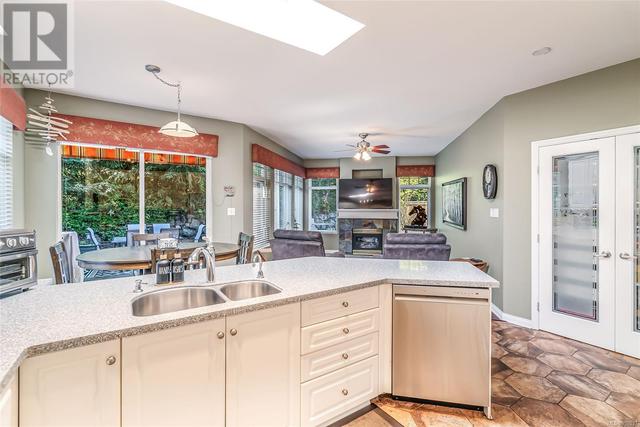 1340 Gabriola Dr, House attached with 3 bedrooms, 3 bathrooms and 2 parking in Parksville BC | Image 28