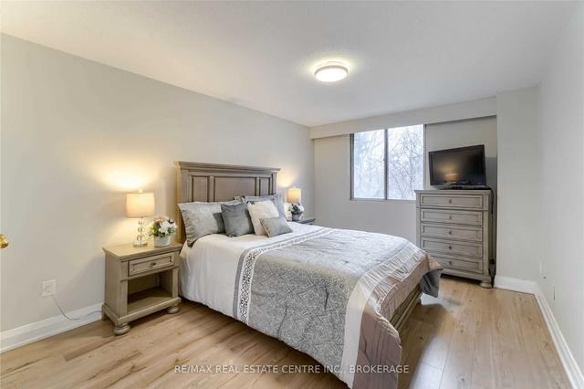 75 - 1250 Mississauga Valley Blvd N, Townhouse with 4 bedrooms, 2 bathrooms and 2 parking in Mississauga ON | Image 11