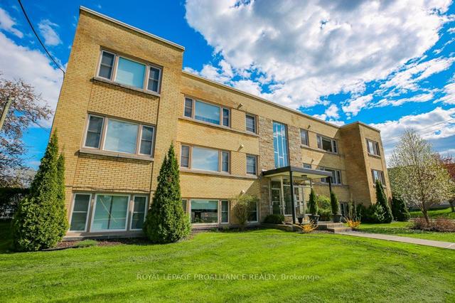 11 - 167 Pearl St, Condo with 1 bedrooms, 1 bathrooms and 1 parking in Brockville ON | Image 10