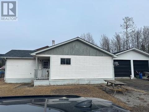 96 Merrick Avenue, House detached with 3 bedrooms, 1 bathrooms and 4 parking in Tumbler Ridge BC | Card Image
