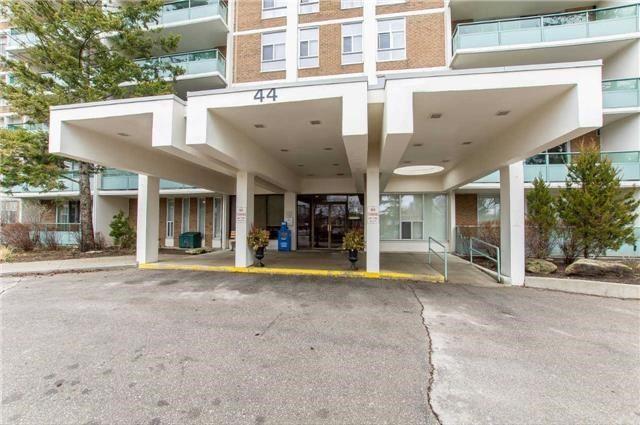 1001 - 44 Longbourne Dr, Condo with 1 bedrooms, 1 bathrooms and 1 parking in Toronto ON | Image 2
