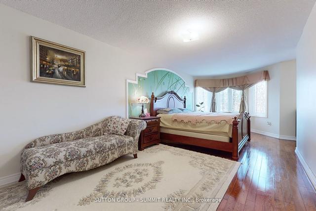 5249 Champlain Tr, House detached with 4 bedrooms, 4 bathrooms and 4 parking in Mississauga ON | Image 7