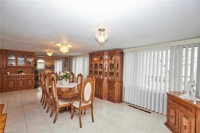 1096 Barnhart St, House detached with 3 bedrooms, 2 bathrooms and 7 parking in Fort Erie ON | Image 35