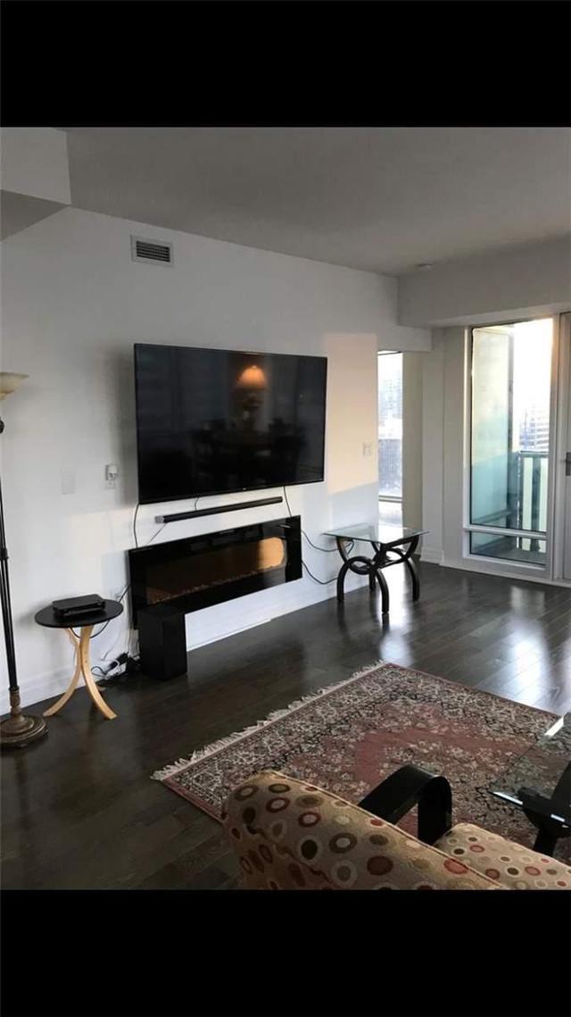 2205 - 8 The Esplanade Ave, Condo with 1 bedrooms, 2 bathrooms and 1 parking in Toronto ON | Image 6