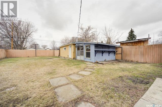 331 Y Avenue S, House detached with 7 bedrooms, 2 bathrooms and null parking in Saskatoon SK | Image 31