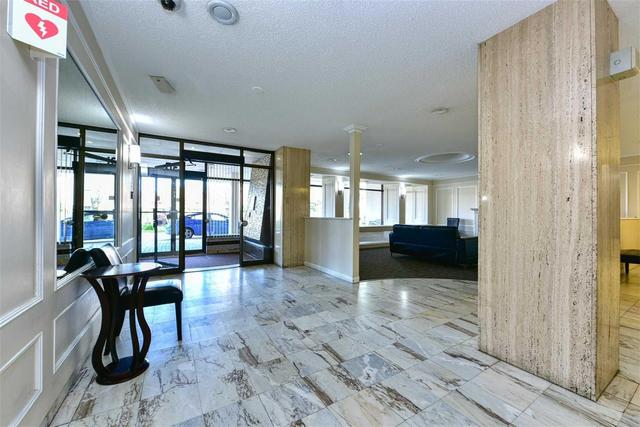 706 - 130 Neptune Dr, Condo with 2 bedrooms, 2 bathrooms and 1 parking in Toronto ON | Image 18