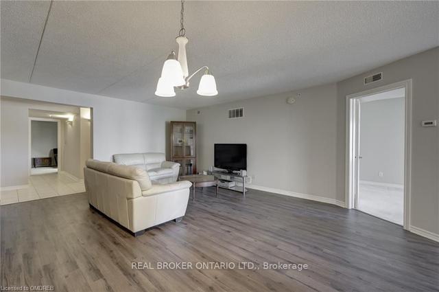 212 - 1451 Walkers Line, Condo with 2 bedrooms, 2 bathrooms and 1 parking in Burlington ON | Image 17