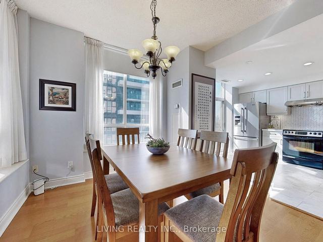 802 - 1101 Leslie St, Condo with 2 bedrooms, 2 bathrooms and 2 parking in Toronto ON | Image 2