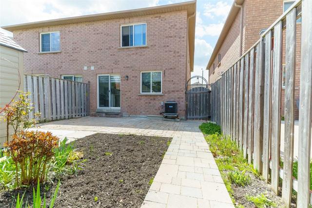 5667 Volpe Ave, House semidetached with 3 bedrooms, 4 bathrooms and 5 parking in Mississauga ON | Image 28