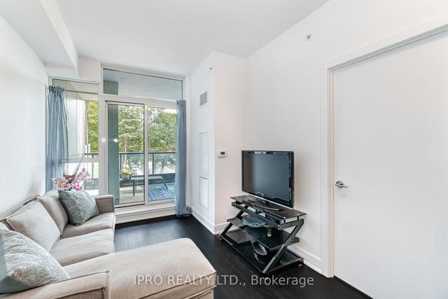 201 - 1486 Bathurst St, Condo with 2 bedrooms, 2 bathrooms and 0 parking in Toronto ON | Image 6
