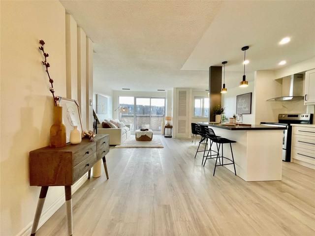 339 - 4005 Don Mills Rd, Townhouse with 3 bedrooms, 2 bathrooms and 1 parking in Toronto ON | Image 1