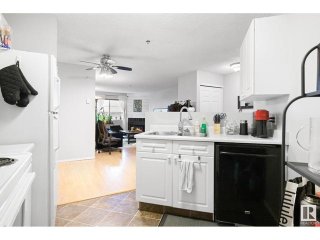 11 - 10331 106 St Nw, Condo with 2 bedrooms, 2 bathrooms and 1 parking in Edmonton AB | Image 8