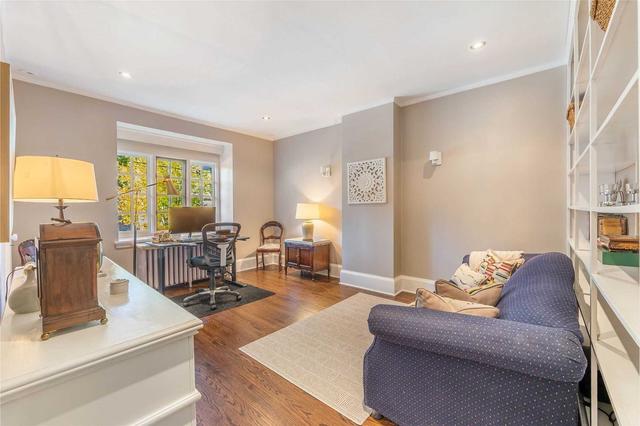 53 Oriole Gdns, House detached with 5 bedrooms, 4 bathrooms and 3 parking in Toronto ON | Image 13