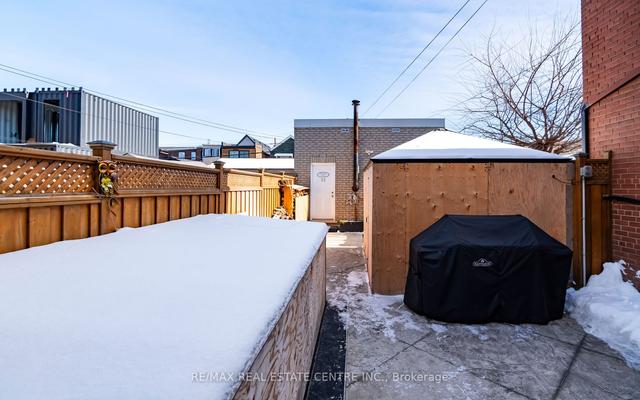 101 Nairn Ave, House detached with 2 bedrooms, 2 bathrooms and 2 parking in Toronto ON | Image 36