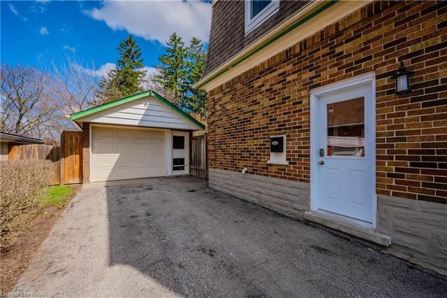 160 Lucan Avenue, House detached with 3 bedrooms, 1 bathrooms and 5 parking in Waterloo ON | Image 21